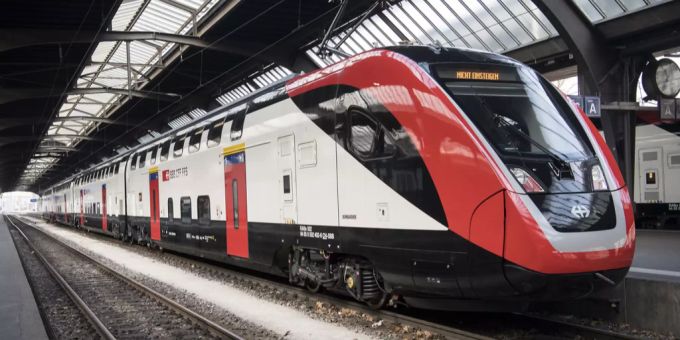Der FV-Dosto Doppelstockzug wird auch als «Rüttelzug» bezeichnet. Doppelstockwagen