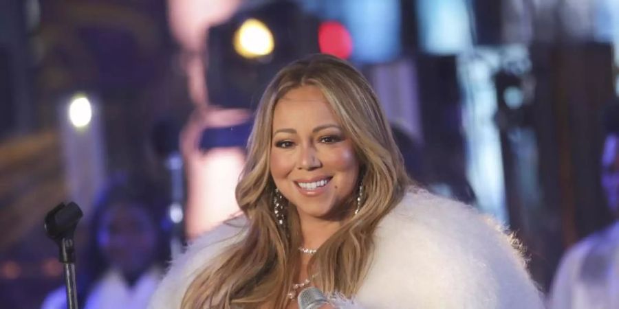 Glamour pur: Mariah Carey 2017 auf der Silvesterfeier am Times Square. Foto: Brent N. Clarke/Invision/AP/dpa