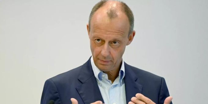 Friedrich Merz Mitte September bei einer Pressekonferenz in Stuttgart. Foto: Bernd Weissbrod/dpa Friedrich Merz Mitte September bei einer Pressekonferenz in Stuttgart. Foto: Bernd Weissbrod/dpa