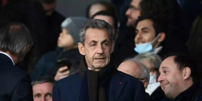 «Gekauft? Erpresst?» - Sarkozy in Interview verdächtig Kreml-freundlich
