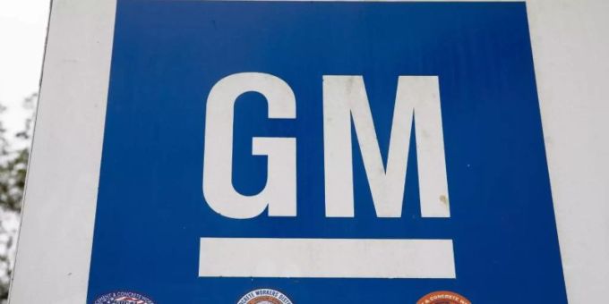 Der US-Autoriese General Motors eifert Tesla nach und will den Elektroauto-Vorreiter im Heimatmarkt überholen. Foto: Matt Rourke/AP/dpa Der US-Autoriese General Motors eifert Tesla nach und will den Elektroauto-Vorreiter im Heimatmarkt überholen. Foto: Matt Rourke/AP/dpa