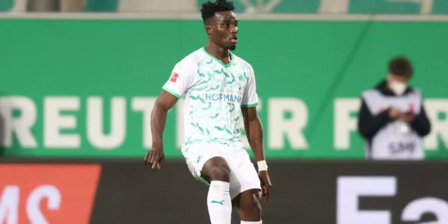 Der Fürther Hans Nunoo Sarpei wechselt auf Leihbasis zum FC Ingolstadt. Foto: Daniel Karmann/dpa