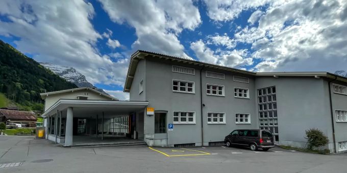 Gemeindehaus und Post Bürglen (UR). Gemeindehaus und Post Bürglen (UR).