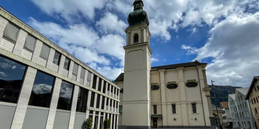 Die Pfarrkirche Mariä Himmelfahrt in Domat/ Ems.
