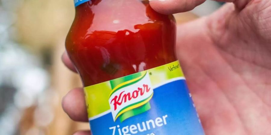 Die Diskussion über den Produktnamen «Zigeunersauce» wird schon seit Jahren geführt. 2013 hatte Knorr eine Umbenennung noch abgelehnt. Foto: picture alliance / dpa