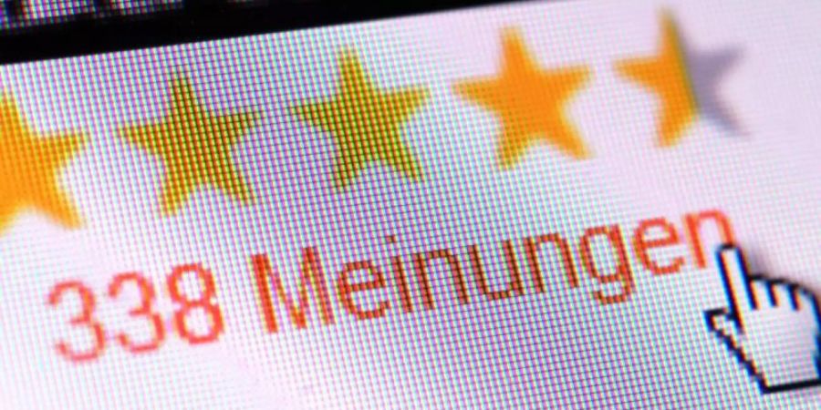 Fake-Bewertungen können unter anderem durch den Einsatz sogenannter Bots zustandekommen. Foto: Andrea Warnecke/dpa-tmn