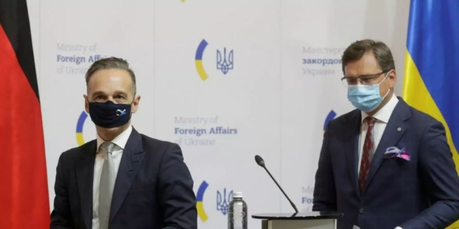 Heiko Maas (l.) und der ukrainische Kollege Dmytro Kuleba