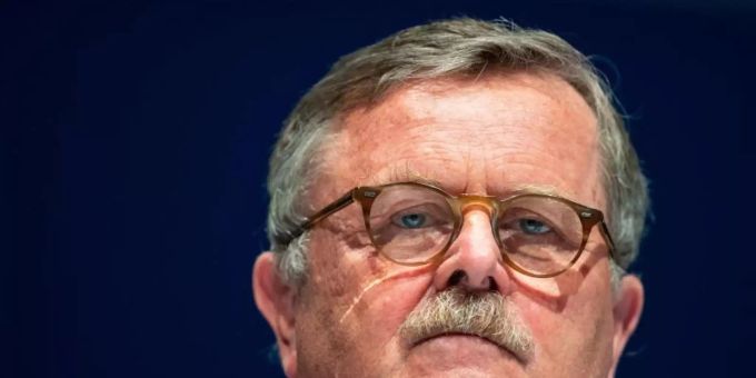 Frank Ulrich Montgomery ist der Vorstandsvorsitzende des Weltärztebundes. Foto: Guido Kirchner/dpa Frank Ulrich Montgomery ist der Vorstandsvorsitzende des Weltärztebundes. Foto: Guido Kirchner/dpa