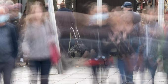 Sind Beherbergungsverbote im Kampf gegen Corona sinnvoll oder nicht?. Foto: Sebastian Gollnow/dpa Sind Beherbergungsverbote im Kampf gegen Corona sinnvoll oder nicht?. Foto: Sebastian Gollnow/dpa