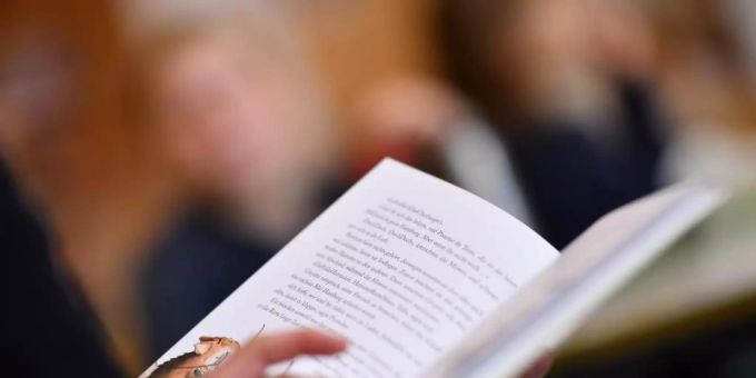 Kinder und Jugendliche, denen in ihrer frühen Kindheit vorgelesen wurde, entwickeln einen positiven Bezug zum Lesen. Foto: Felix Kästle/dpa Kinder und Jugendliche, denen in ihrer frühen Kindheit vorgelesen wurde, entwickeln einen positiven Bezug zum Lesen. Foto: Felix Kästle/dpa