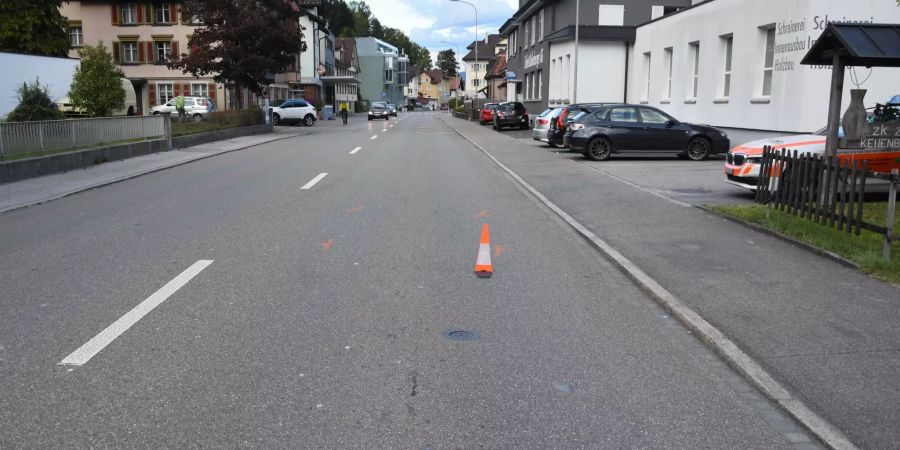 Auffahrkollision zwischen Mofa und Auto