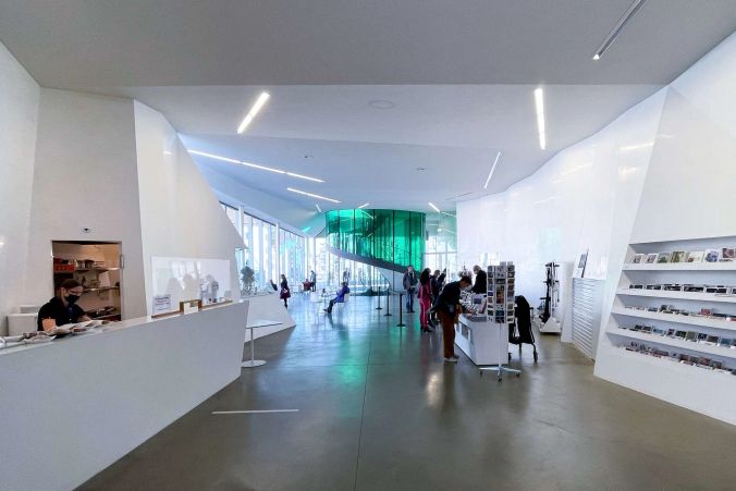Das Kunsthaus bietet auch ein Café an.