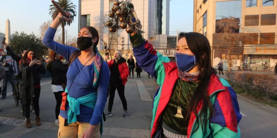 chile santiago demonstranten