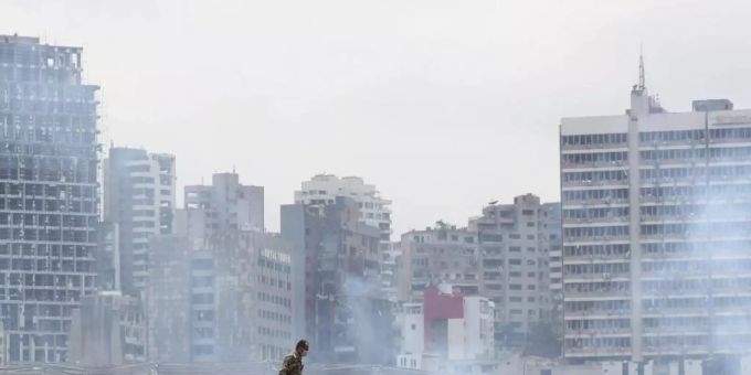 Beirut - Helfer bergen weitere Opfer in Beirut