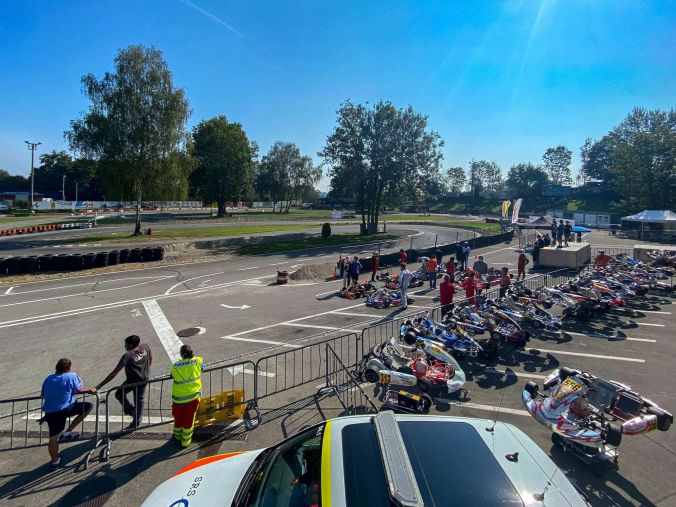 Schönes Wetter bei der Schweizer Kart Meisterschaft in Wohlen.