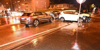 Sachschaden - Autofahrerin (55) bei Kollision in Sargans SG verletzt