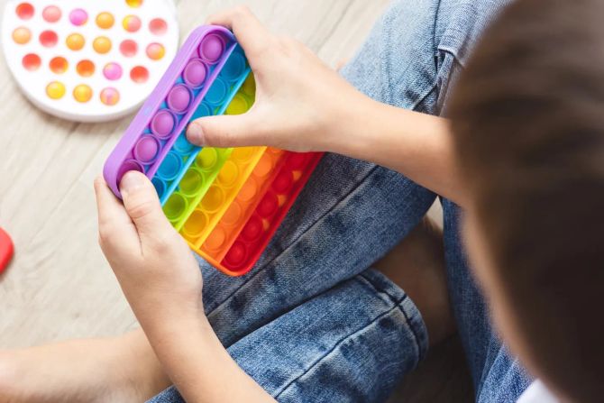 Kind Spielzeug
