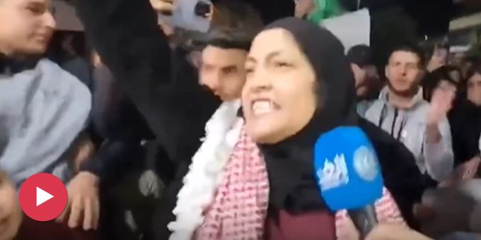 Dank Deals frei - Palästinenserin feiert schon wieder Hamas-Terror