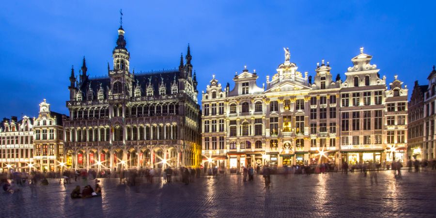 Muesumsplatz in Brüssel am Abend.