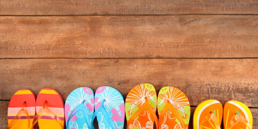 Flip-Flops Holz bunt Farben