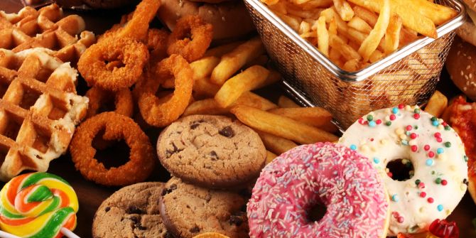 Junk Food, Ungesunde Lebensmittel, Zucker, Fett,