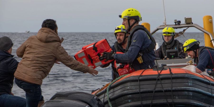 Seenotrettung SOS Humanity Mittelmeer