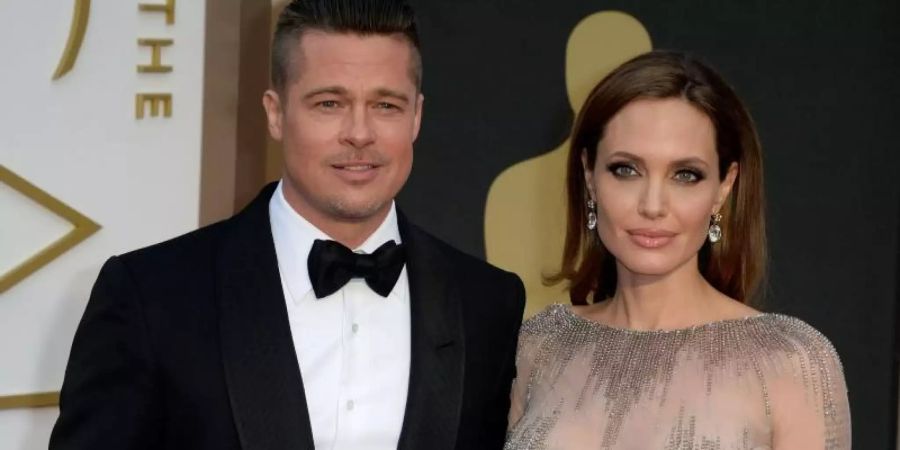 Das Hollywood-Paar Angelina Jolie und Brad Pitt heirateten 2014. Die Ehe hielt allerdings nicht lange. Foto: Mike Nelson/EPA/dpa