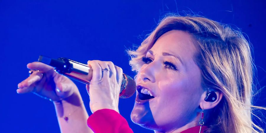 ARCHIV - Die Sängerin Helene Fischer tritt bei den Feierlichkeiten zum 100-jährigen Firmenjubiläum des Textilherstellers Trigema auf. Die Pop-Sängerin hat ein neues Album für Oktober angekündigt. «Rausch» soll am 15. Oktober erscheinen, wie die 37-Jährige am Freitag auf Instagram ankündigte. Foto: Philipp von Ditfurth/dpa