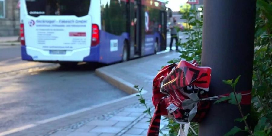 Bushaltestelle in Hof. In der Nähe wurde in der Nacht zum 06.07. ein Busfahrer tödlich verletzt. Foto: Stephan Fricke/NEWS5/dpa