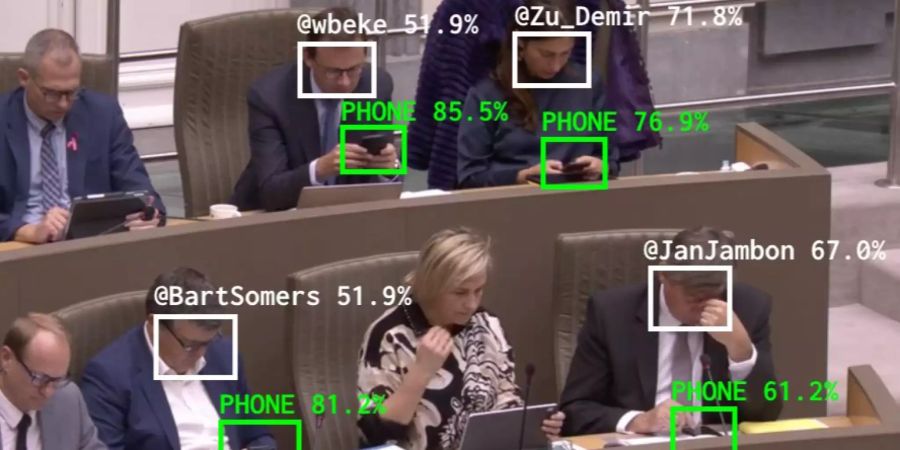 KI Politiker Handy