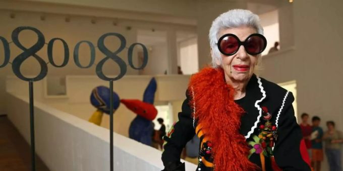 Iris Apfel wird 100. iris apfel