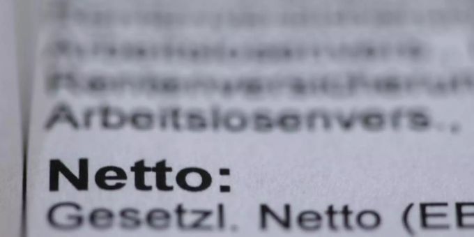 Für viele Tarifbeschäftigte ergaben sich im zweiten Quartal Reallohnverluste. Foto: Jens Büttner/dpa-Zentralbild/ZB Für viele Tarifbeschäftigte ergaben sich im zweiten Quartal Reallohnverluste. Foto: Jens Büttner/dpa-Zentralbild/ZB
