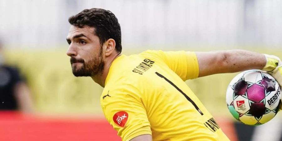 Torwart Stefanos Kapino spielt nun für Bielefeld. Foto: Uwe Anspach/dpa