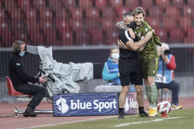 Sions Luca Clemenza jubelt nach seinem 1:0 im Spiel gegen den FCZ. FCZ