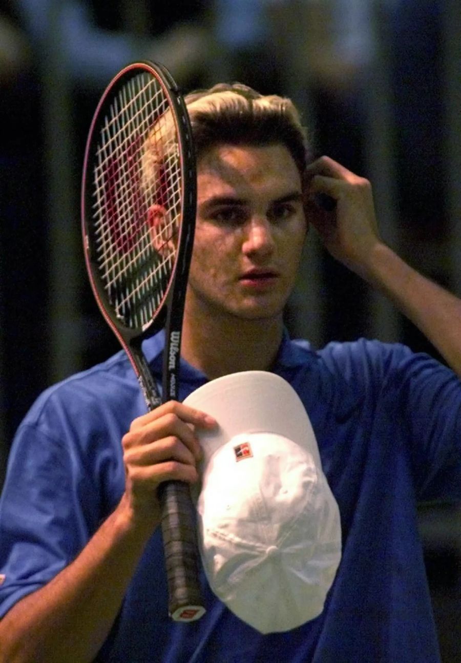 Roger Federer mit blondem Haar im Jahr 1999.