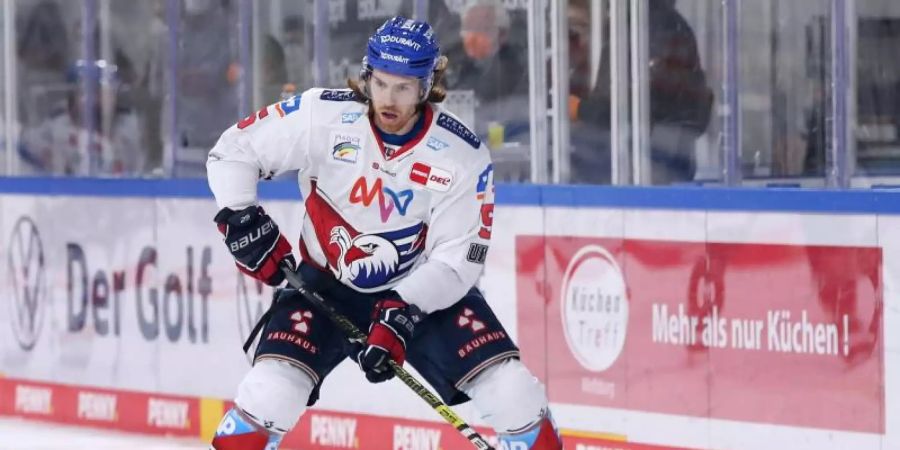 Kehrt zu den Grizzlys Wolfsburg zurück: Björn Krupp. Foto: Ronny Hartmann/dpa