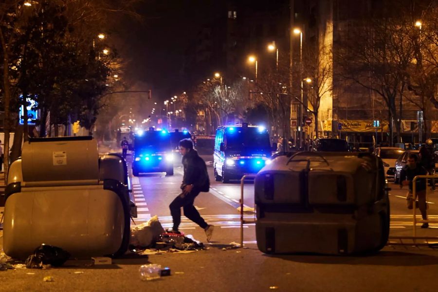 Die Proteste in Spanien halten nun schon seit drei Tagen an.