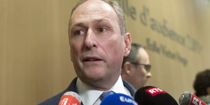 Der UBS-Rechtsexperte Markus Diethelm wird von Barbara Levi abgelöst. Markus Diethelm