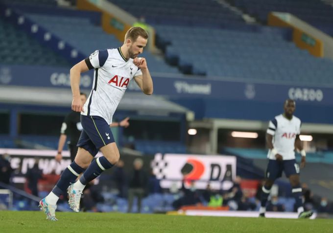 Auch Harry Kane trifft doppelt. Tottenham Hotspur