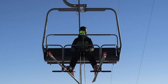 Graubünden verlängert den Beizen-Lockdown. Betroffen sind auch Restaurants in den Skigebieten, wo unter Schutzvorkehrungen aber Wintersport betrieben werden kann. Graubünden verlängert den Beizen-Lockdown. Betroffen sind auch Restaurants in den Skigebieten, wo unter Schutzvorkehrungen aber Wintersport betrieben werden kann.