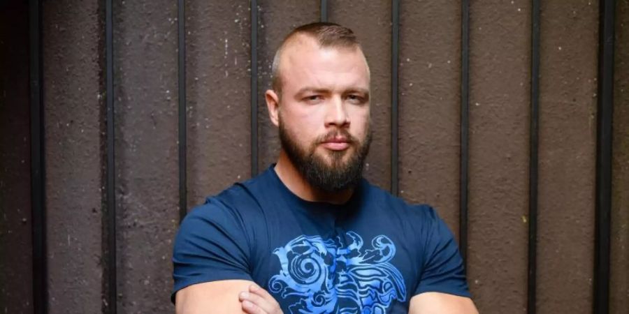 «Natural Born Killas» heisst das neue Nummer-eins-Album von Kollegah und Asche. Foto: Matthias Balk/dpa