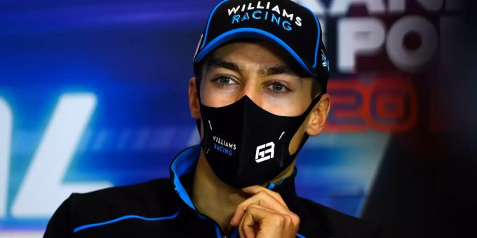 George Russell mit Maske. (Archivbild) George Russell