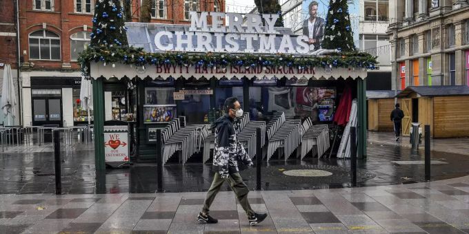 «Merry ChristMESS» - Neue Corona-Variante sorgt für Weihnachtschaos