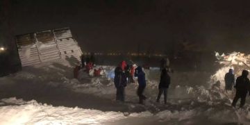 Die Lawine in Russland forderte mindestens drei Todesopfer.