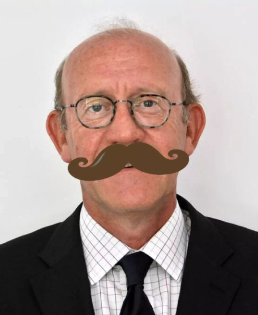 Auch bei Erik Mudde, Vize-Präsident, musste nachgeholfen werden.