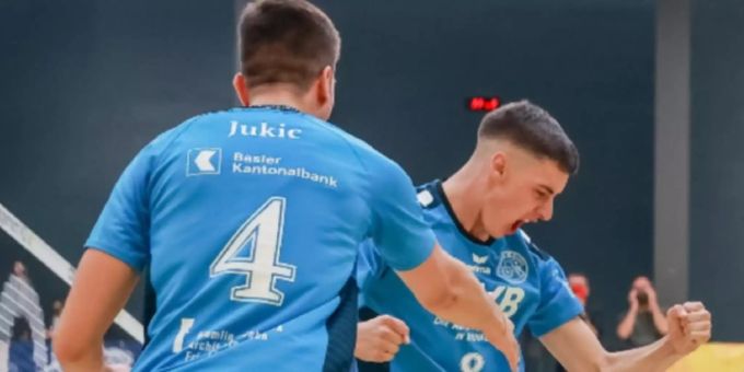 Jukic und Heller: Heya Traktor! Jukic und Heller: Heya Traktor