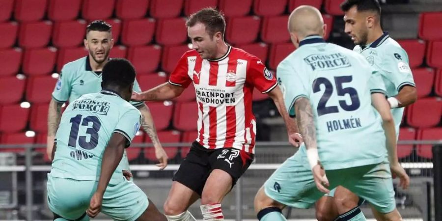 Mario Götze (M) spielt jetzt für den PSV Eindhoven. Foto: Jeroen Putmans/ANP/dpa