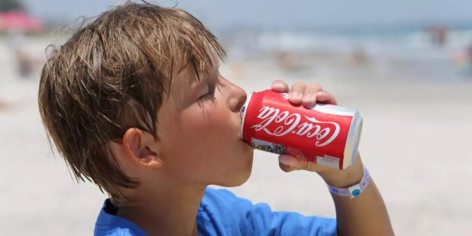 Good News - Alle Coronaviren der Welt passen in eine Coca-Cola-Dose