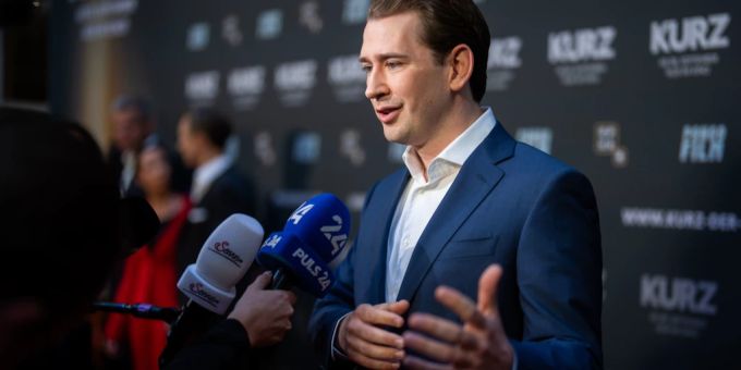 Der ehemalige Bundeskanzler von Österreich, Sebastian Kurz, sollte noch Geld von der Signa-Holding erhalten. sebastian René Benko