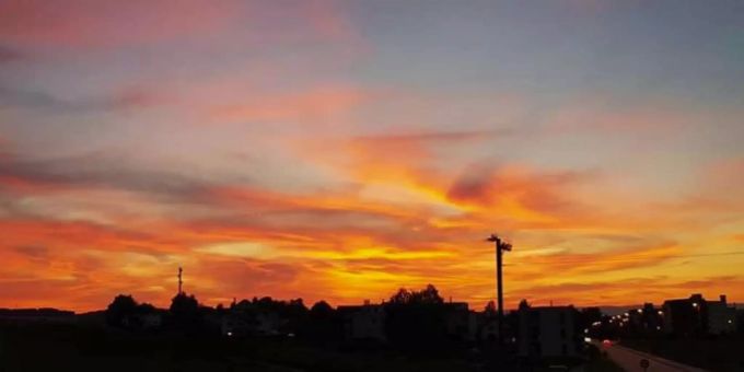 Das Abendrot aufgenommen in Bern. Bern Abendrot Schweiz Wetter